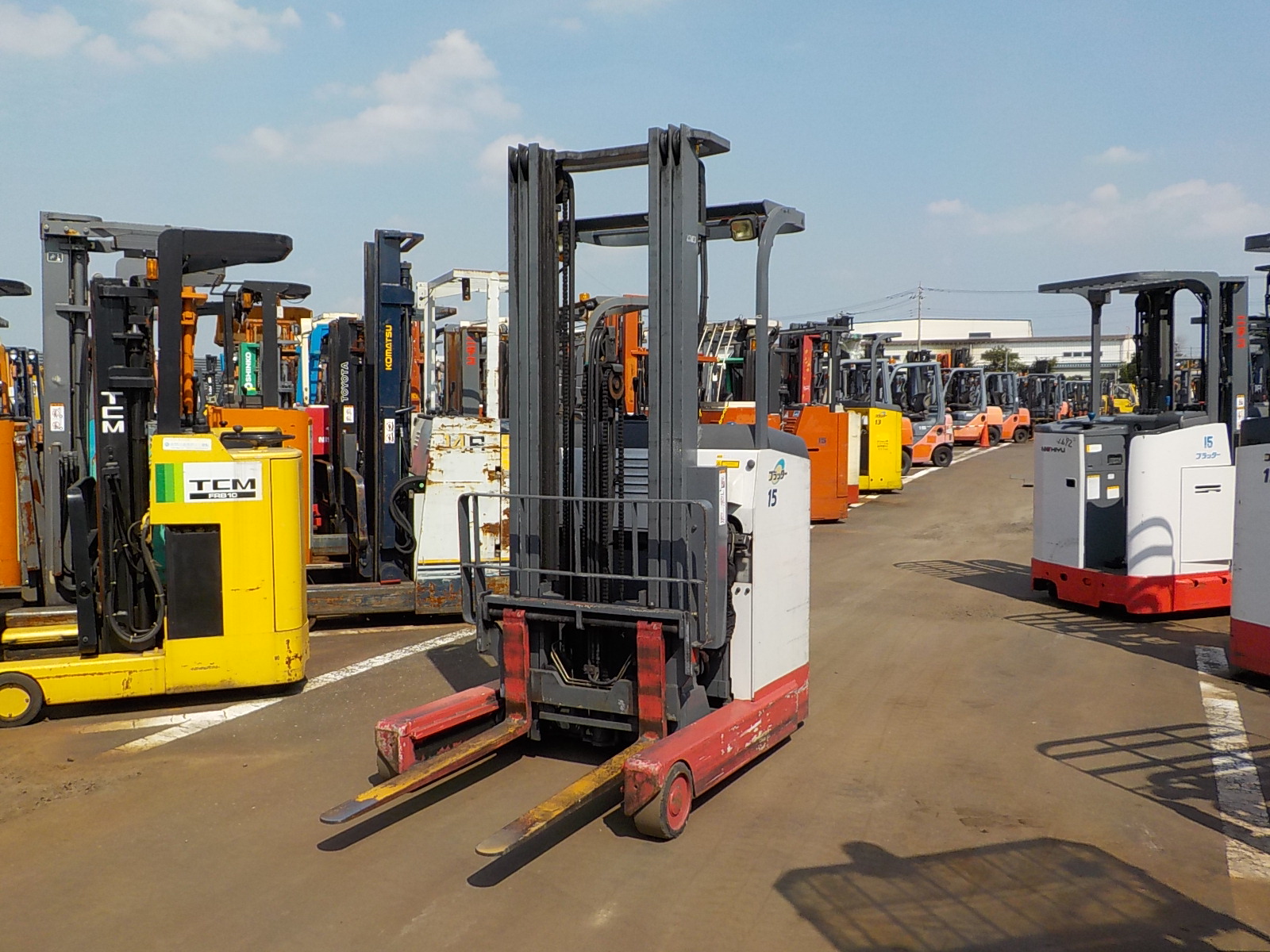 Used Forklifts Wholesales Exporter from Japan, YASHIMA SHOUKAI CO., LTD.